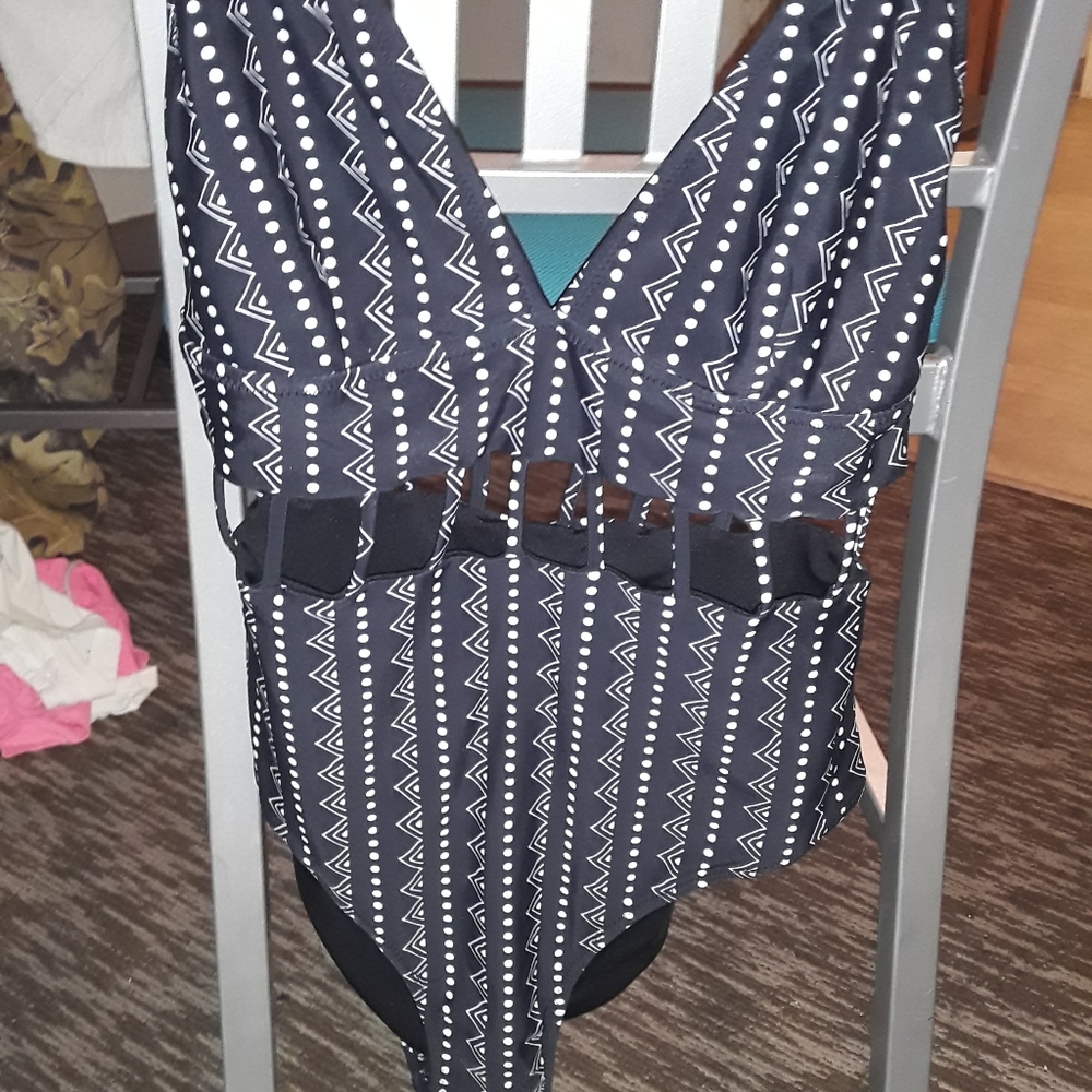 Body suit - Picture 2 of 2